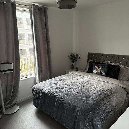 Barking Riverside Thamesmead  Extérieur photo